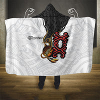 Personalised Papua New Guinea Oro Necklace Hooded Blanket Black Melanesia Traditional Pattern LT9 - Polynesian Pride