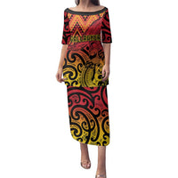 New Zealand Rangatira Custom Family Matching Puletasi and Hawaiian Shirt Red and Gold Niho Taniwha Maori Tribal LT9 Mom's Dress Gold - Polynesian Pride