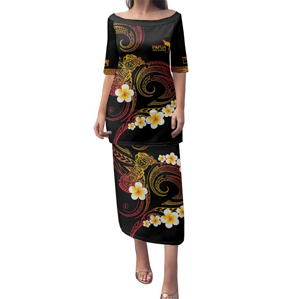 Personalised Papua New Guinea Sepik Family Matching Puletasi and Hawaiian Shirt Plumeria Floral Tribal Pattern LT9 Mom's Dress Black - Polynesian Pride