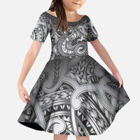 Aotearoa Maori Hei Tiki Family Matching Puletasi and Hawaiian Shirt Kiwikiwi Kowhaiwhai Puhoro Motif LT9 Daughter's Dress Grey - Polynesian Pride
