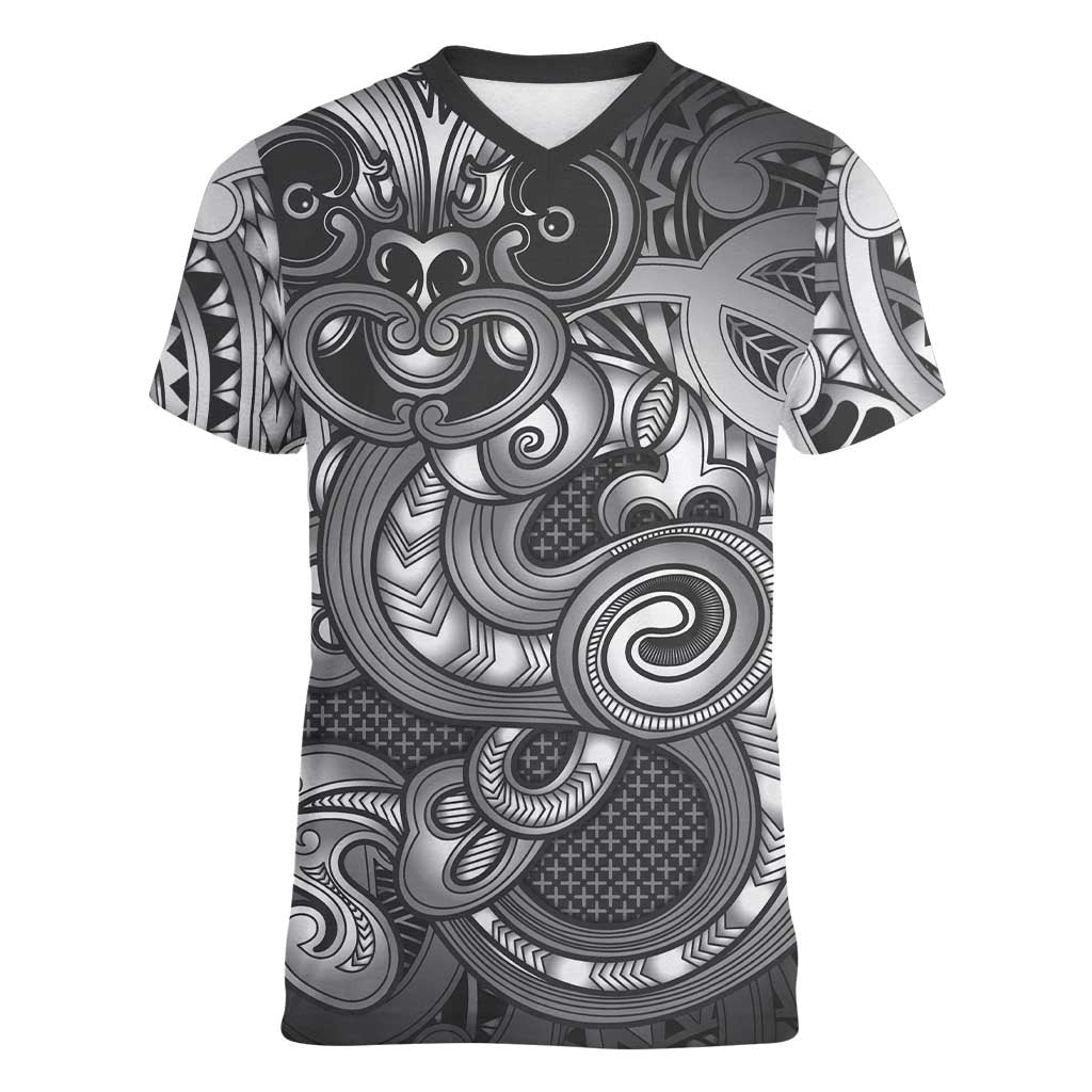 Aotearoa Maori Hei Tiki Women V-Neck T-Shirt Kiwikiwi Kowhaiwhai Puhoro Motif