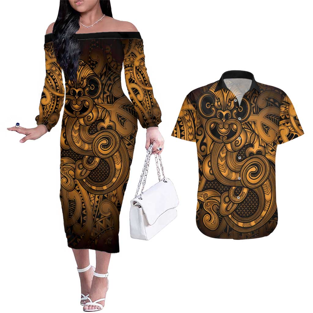 Aotearoa Maori Hei Tiki Couples Matching Off The Shoulder Long Sleeve Dress and Hawaiian Shirt Koura Kowhaiwhai Puhoro Motif LT9 Gold - Polynesian Pride