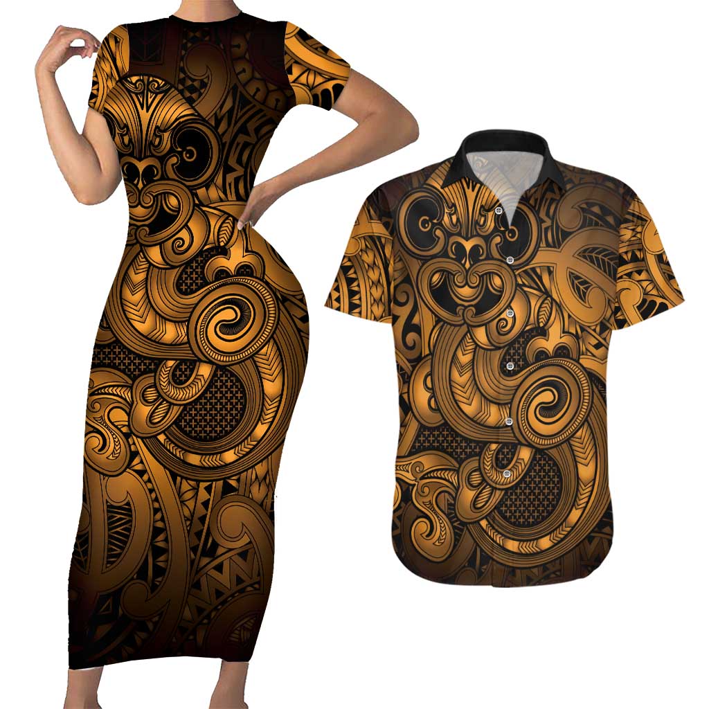 Aotearoa Maori Hei Tiki Couples Matching Short Sleeve Bodycon Dress and Hawaiian Shirt Koura Kowhaiwhai Puhoro Motif LT9 Gold - Polynesian Pride