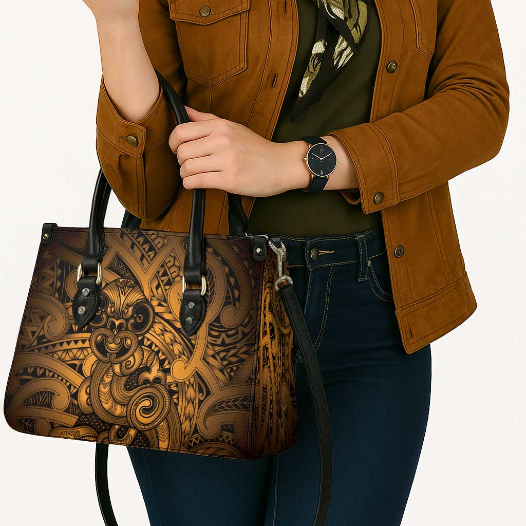 Aotearoa Maori Hei Tiki Leather Bag Koura Kowhaiwhai Puhoro Motif