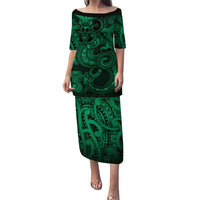 Aotearoa Maori Hei Tiki Family Matching Puletasi and Hawaiian Shirt Kakariki Kowhaiwhai Puhoro Motif LT9 Mom's Dress Green - Polynesian Pride