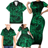 Aotearoa Maori Hei Tiki Family Matching Short Sleeve Bodycon Dress and Hawaiian Shirt Kakariki Kowhaiwhai Puhoro Motif LT9 - Polynesian Pride