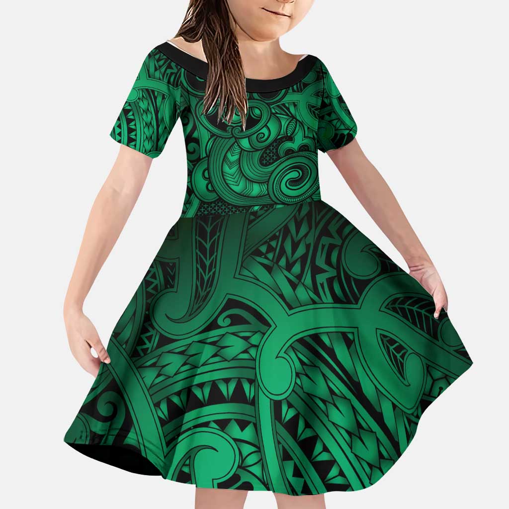 Aotearoa Maori Hei Tiki Family Matching Summer Maxi Dress and Hawaiian Shirt Kakariki Kowhaiwhai Puhoro Motif LT9 Daughter's Dress Green - Polynesian Pride
