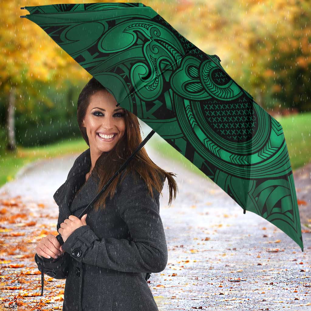 Aotearoa Maori Hei Tiki Umbrella Kakariki Kowhaiwhai Puhoro Motif
