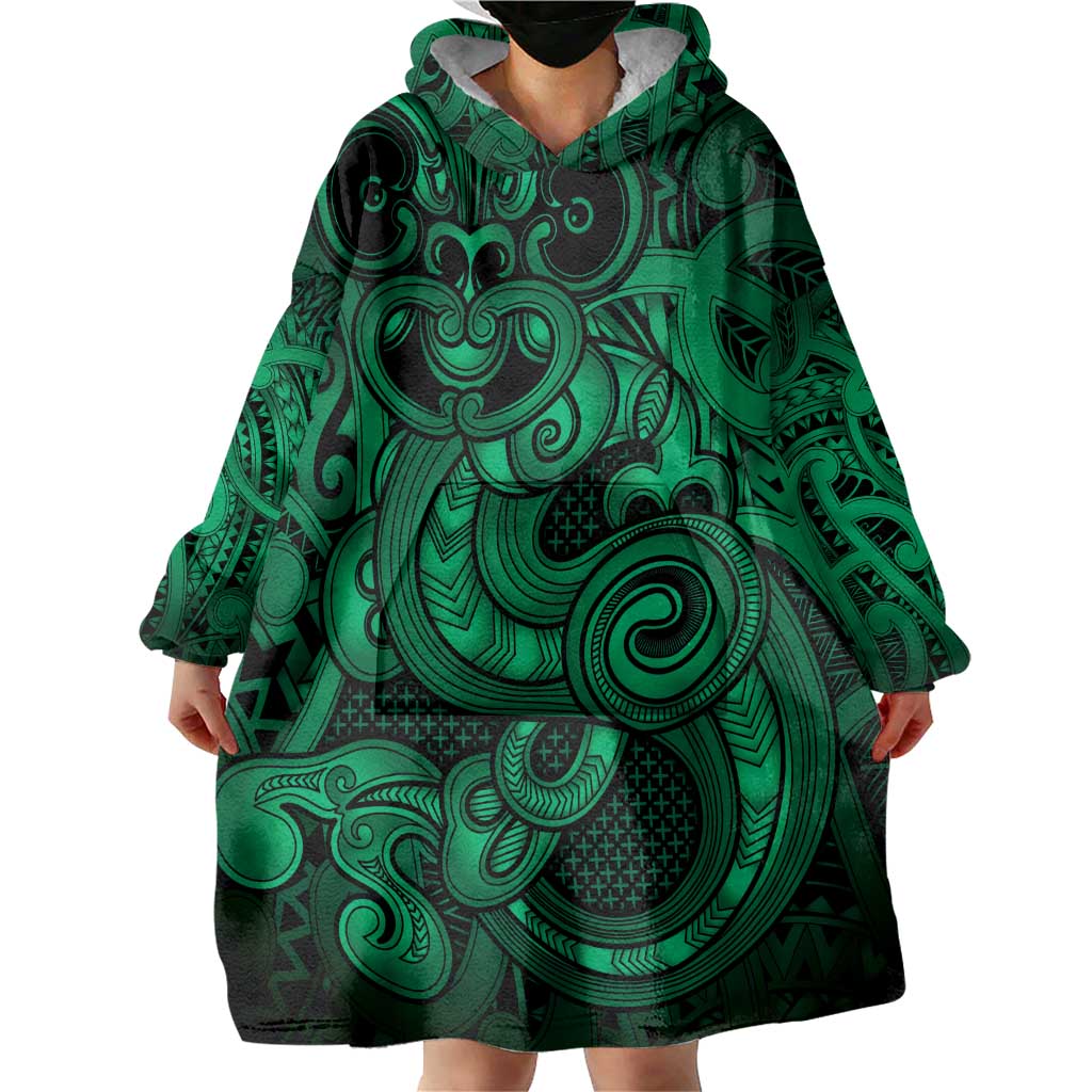 Aotearoa Maori Hei Tiki Wearable Blanket Hoodie Kakariki Kowhaiwhai Puhoro Motif LT9 - Polynesian Pride
