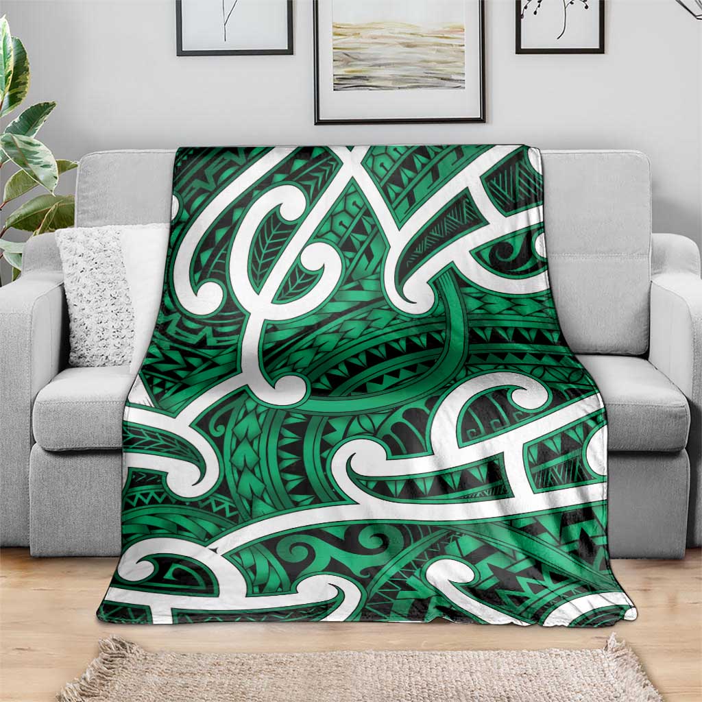 Aotearoa Maori Kowhaiwhai Blanket Kakariki Puhoro and Patiki