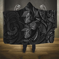 Hawaiian Mango Tribal Tattoo Hooded Blanket Black White Pacific Traditional Pattern