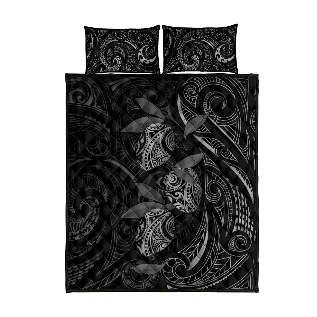 Hawaiian Mango Tribal Tattoo Quilt Bed Set Black White Pacific Traditional Pattern