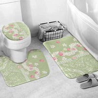 Leaf Green Hawaii Anthurium Plumeria Lei Bathroom Set
