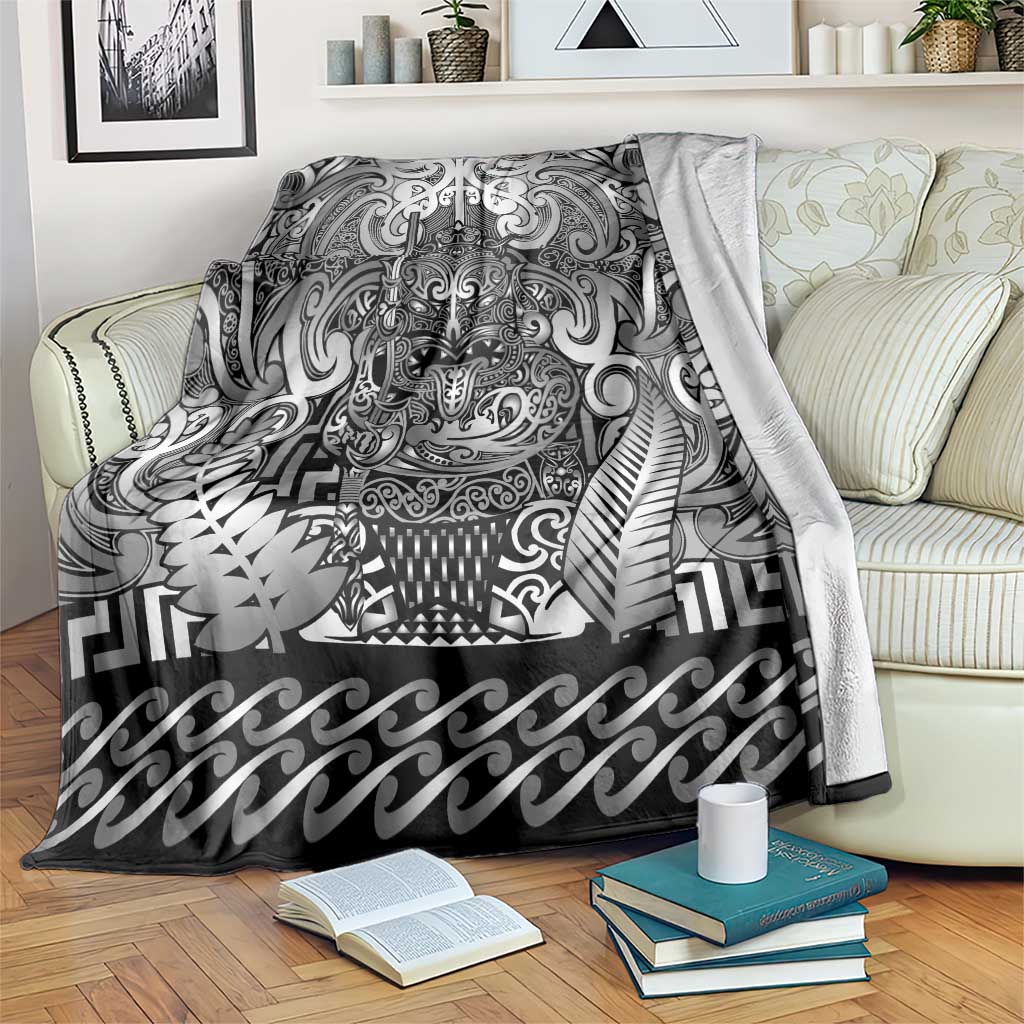 New Zealand Taiaha Maori Blanket Kiwikiwi Minimalist Silver Fern Tukutuku Motif LT9 White - Polynesian Pride