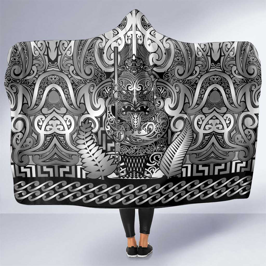 New Zealand Taiaha Maori Hooded Blanket Kiwikiwi Minimalist Silver Fern Tukutuku Motif