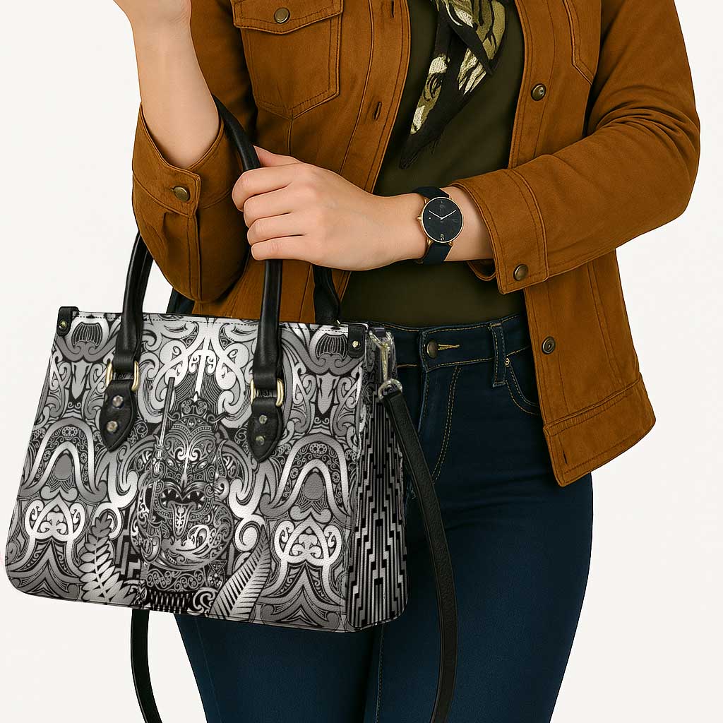 New Zealand Taiaha Maori Leather Bag Kiwikiwi Minimalist Silver Fern Tukutuku Motif LT9 - Polynesian Pride