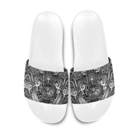 New Zealand Taiaha Maori Slide Sandals Kiwikiwi Minimalist Silver Fern Tukutuku Motif LT9 White - Polynesian Pride