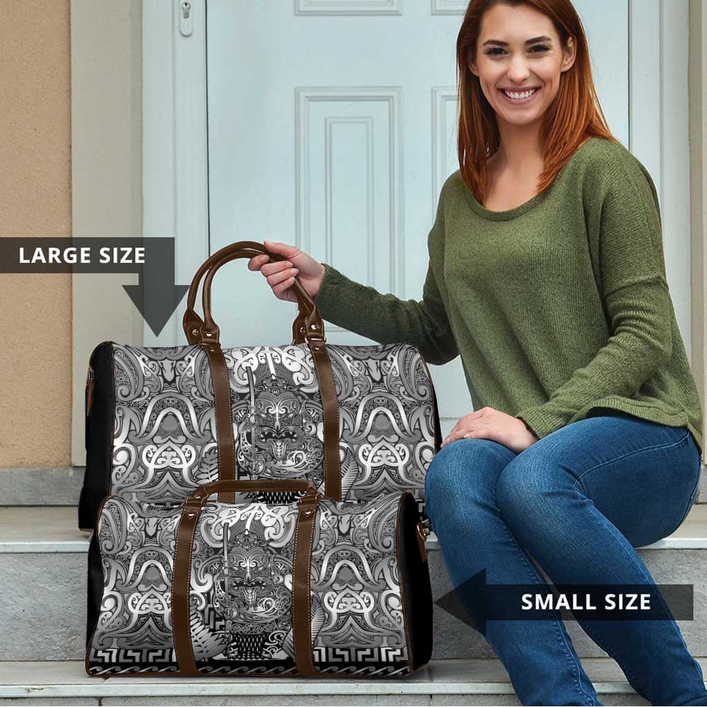 New Zealand Taiaha Maori Travel Bag Kiwikiwi Minimalist Silver Fern Tukutuku Motif LT9 - Polynesian Pride