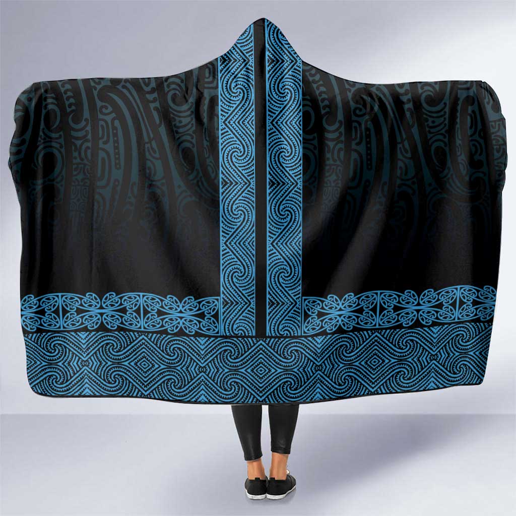 New Zealand Maori Kowhaiwhai Hooded Blanket Kikorangi Maui and Mangopare