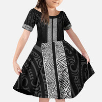 New Zealand Maori Kowhaiwhai Family Matching Puletasi and Hawaiian Shirt Pango Maui and Mangopare LT9 Daughter's Dress Black - Polynesian Pride