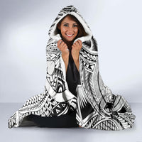 Polynesia Hooded Blanket Tribal Polynesian Spirit With White Pacific Flowers LT9 - Polynesian Pride