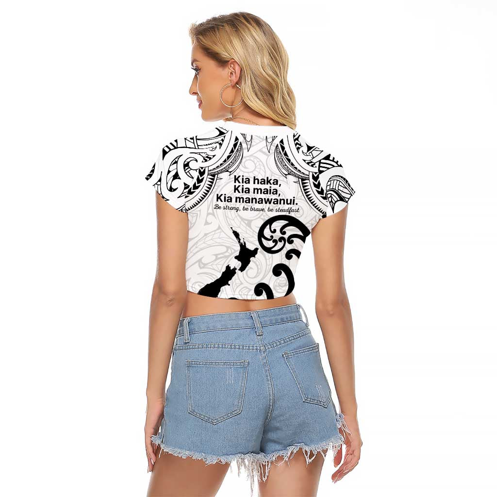 Kia Haka Maori language Raglan Cropped T Shirt Te Reo Maori Inspired Art