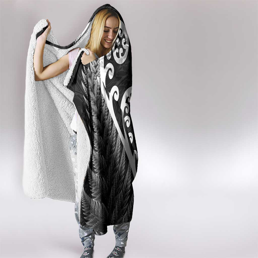 Kia Ora Maori Language Hooded Blanket Te Reo Maori Koru Fern Art