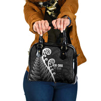 Kia Ora Maori Language Shoulder Handbag Te Reo Maori Koru Fern Art LT9 One Size Black - Polynesian Pride