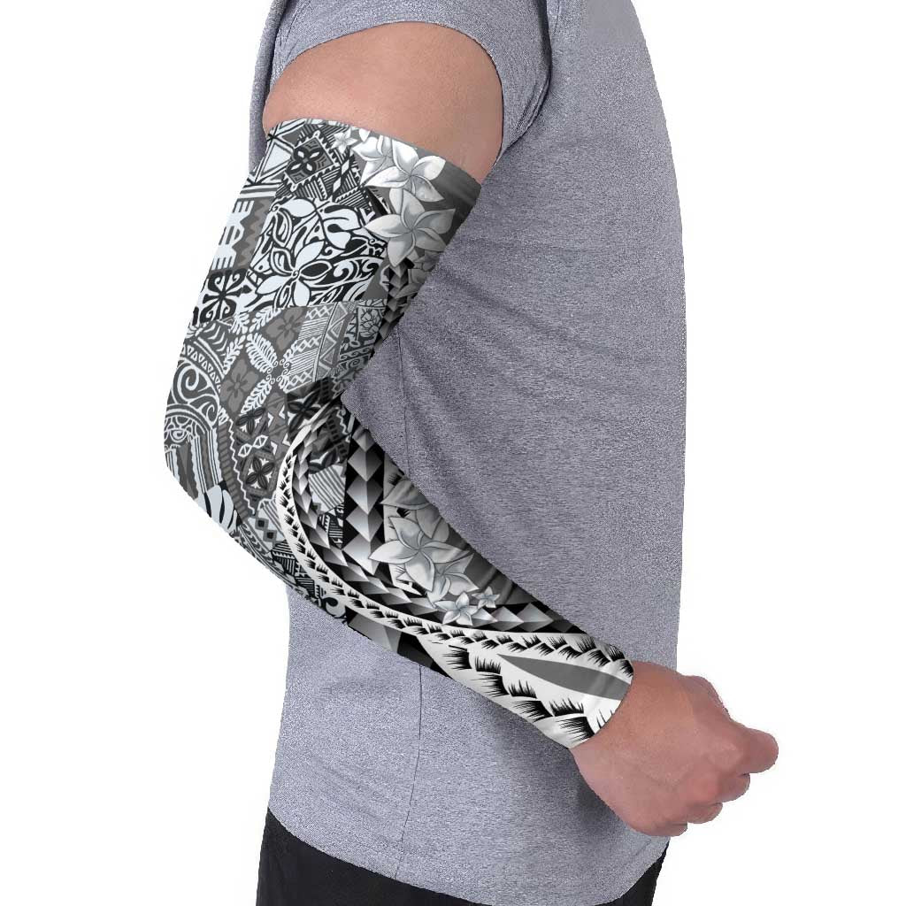 Aloha Vintage Plumeria Hawaiian Tapa Pattern Arm Sleeves Gray Hawaiian Tapa Pattern - Polynesian Pride