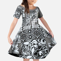 Aloha Vintage Plumeria Hawaiian Tapa Pattern Family Matching Off Shoulder Maxi Dress and Hawaiian Shirt Gray Hawaiian Tapa Pattern LT9 Daughter's Dress Gray - Polynesian Pride