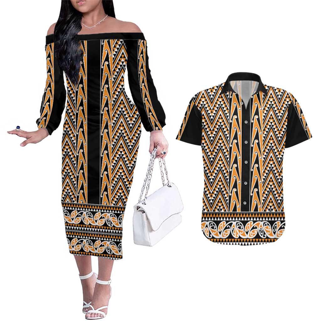 New Zealand Maori Niho Taniwha Couples Matching Off The Shoulder Long Sleeve Dress and Hawaiian Shirt Karaka Mangopare and Puhoro Pattern LT9 Gold - Polynesian Pride