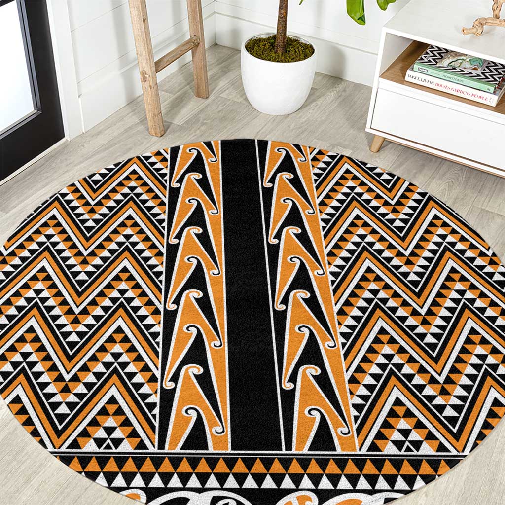 New Zealand Maori Niho Taniwha Round Carpet Karaka Mangopare and Puhoro Pattern