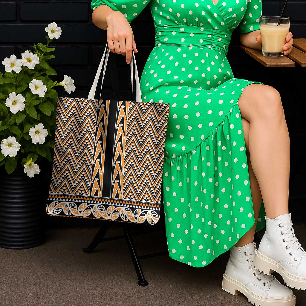 New Zealand Maori Niho Taniwha Tote Bag Karaka Mangopare and Puhoro Pattern - Polynesian Pride