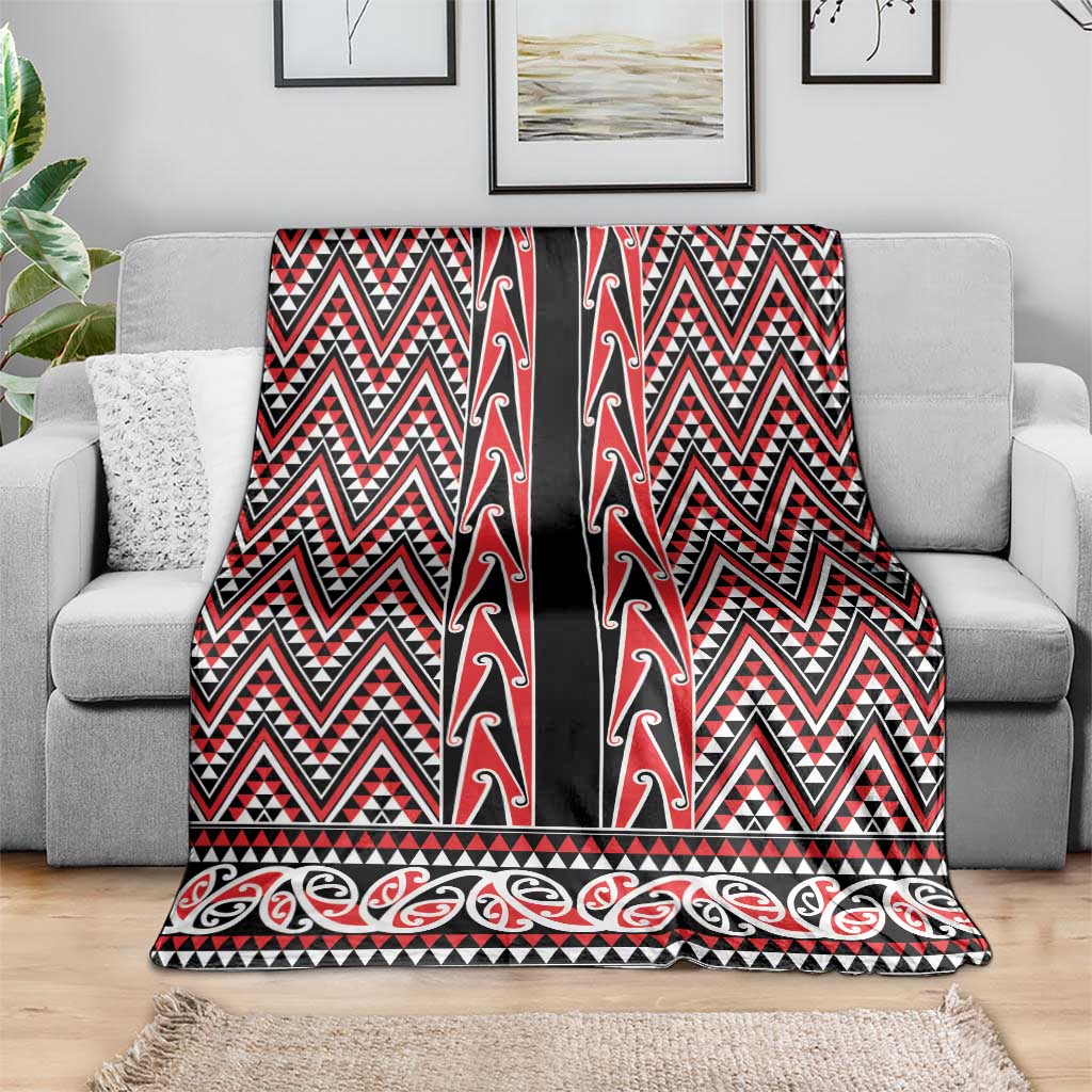 New Zealand Maori Niho Taniwha Blanket Whero Mangopare and Puhoro Pattern