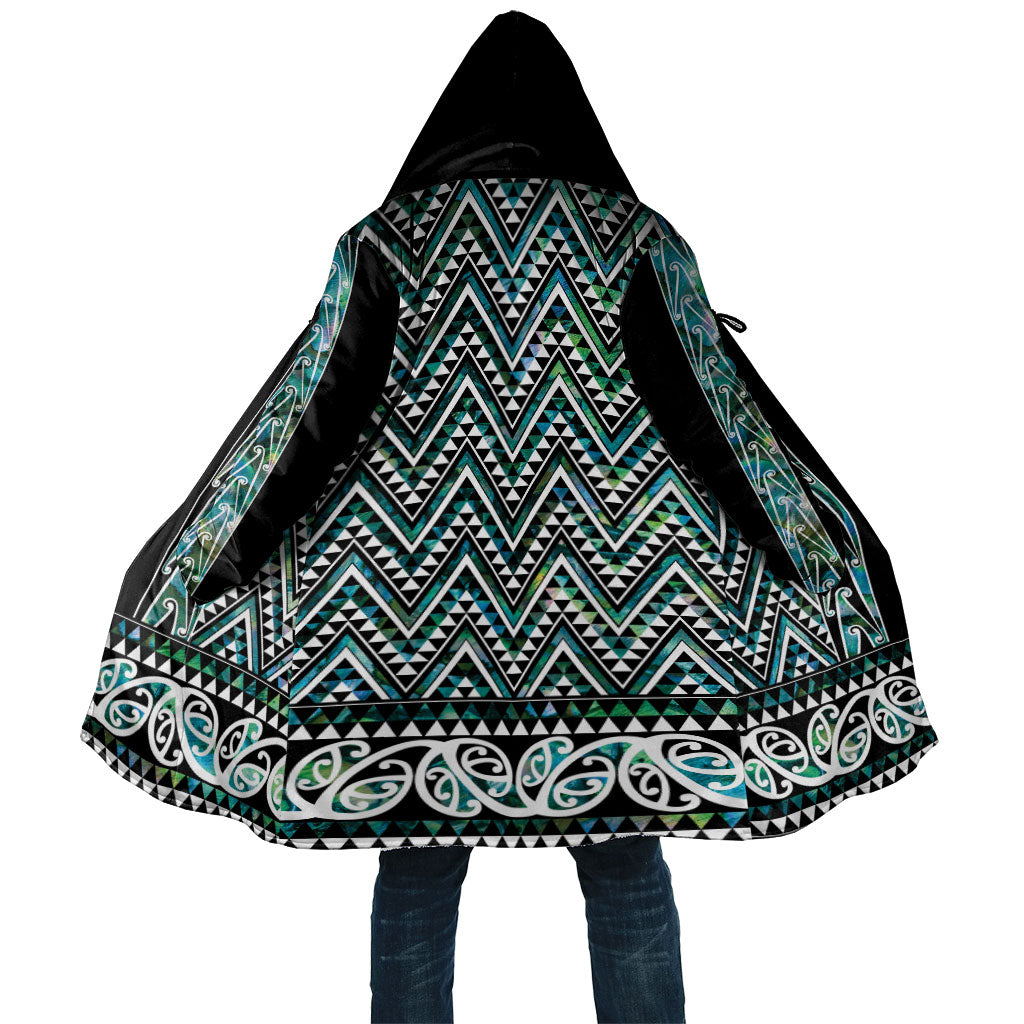New Zealand Maori Niho Taniwha Cloak Papua Shell - Mangopare Puhoro Pattern