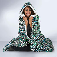 New Zealand Maori Niho Taniwha Hooded Blanket Papua Shell - Mangopare Puhoro Pattern