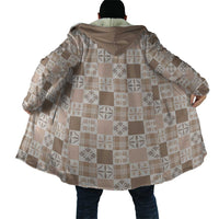 Hawaiian Palaka Quilt Pattern Cloak Hawaii Culture Bird of Paradise Exotic Motif - Polynesian Pride