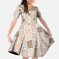 Hawaiian Palaka Quilt Pattern Family Matching Off The Shoulder Long Sleeve Dress and Hawaiian Shirt Hawaii Culture Honu Turtle LT9 Daughter's Dress Beige - Polynesian Pride