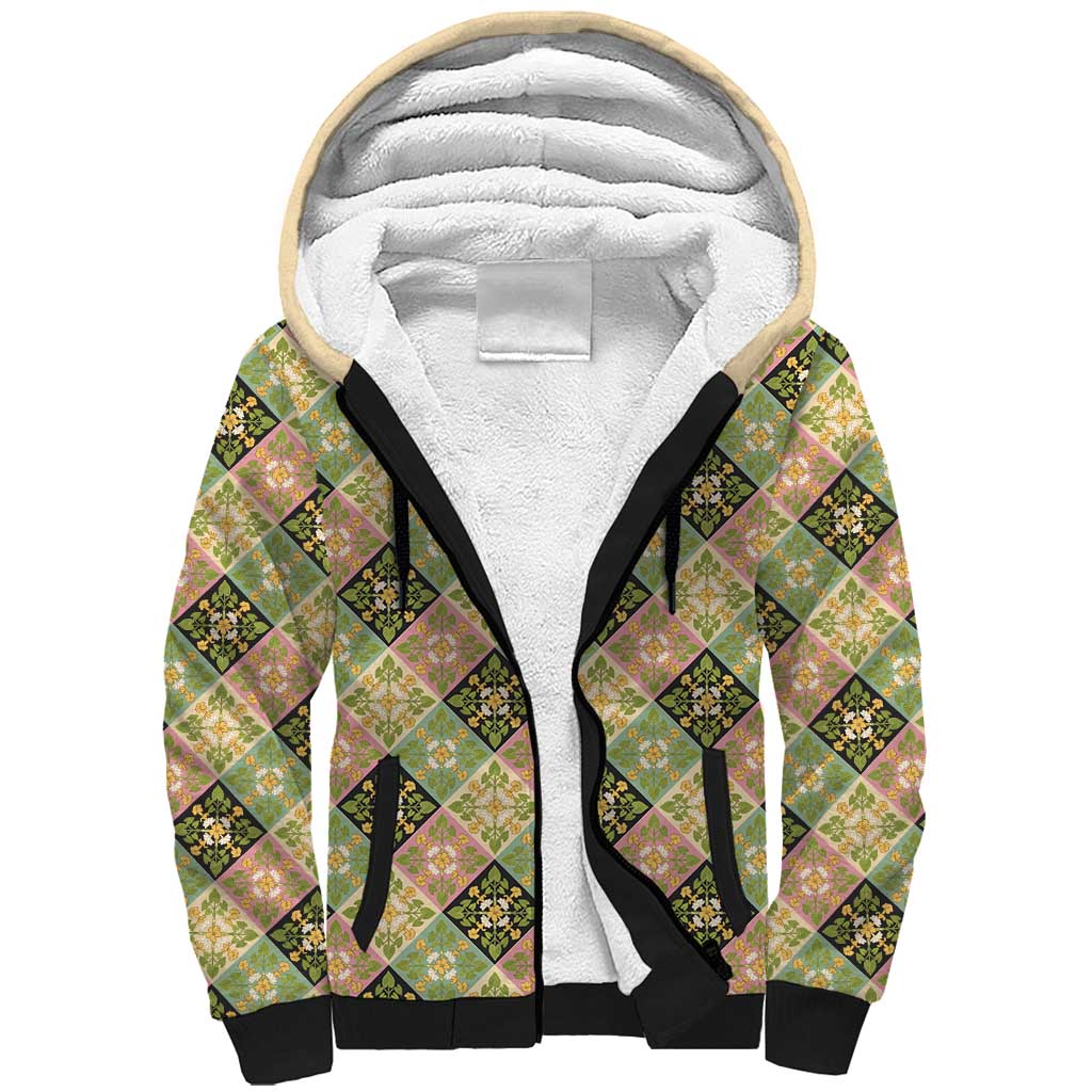 Seamless Pattern Puakenikeni and Kalo Sherpa Hoodie - Polynesian Pride
