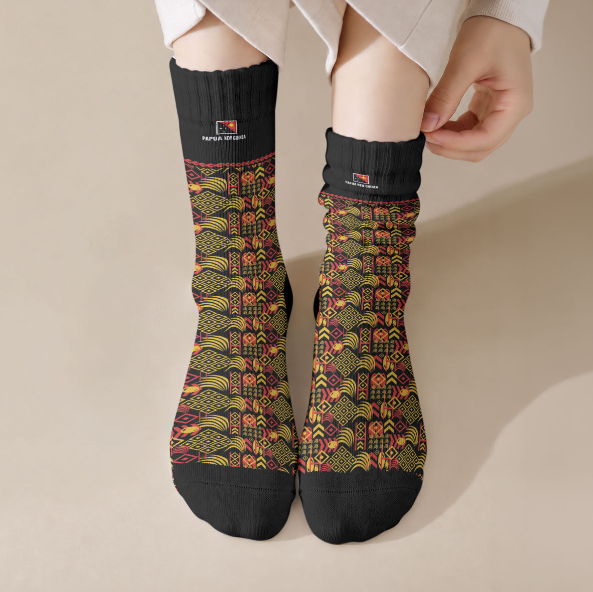 Papua New Guinea Kumuls Crew Socks Bird of Paradise Black Version LT9 Crew Socks Black - Polynesian Pride