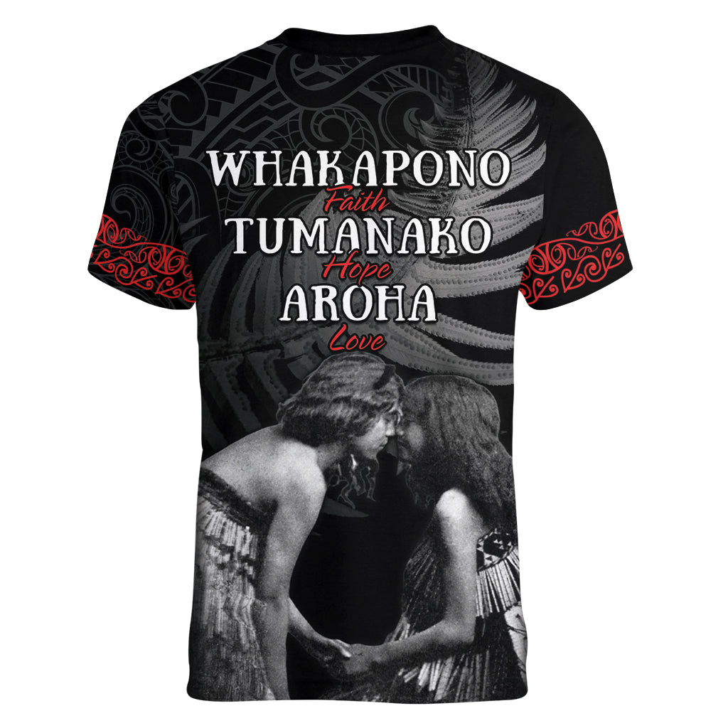 New Zealand Mother's Day Women V-Neck T-Shirt Maori Hongi Aroha Ahau Ki A Koe Mama