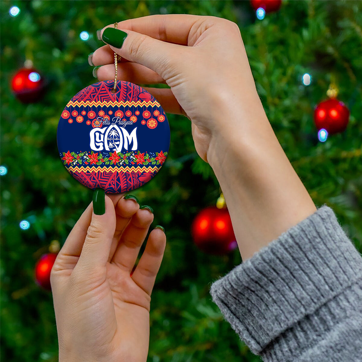 Personalised Guam Christmas Ceramic Ornament Felis Pusgua Santa Beach Polynesian Pattern LT9 - Polynesian Pride