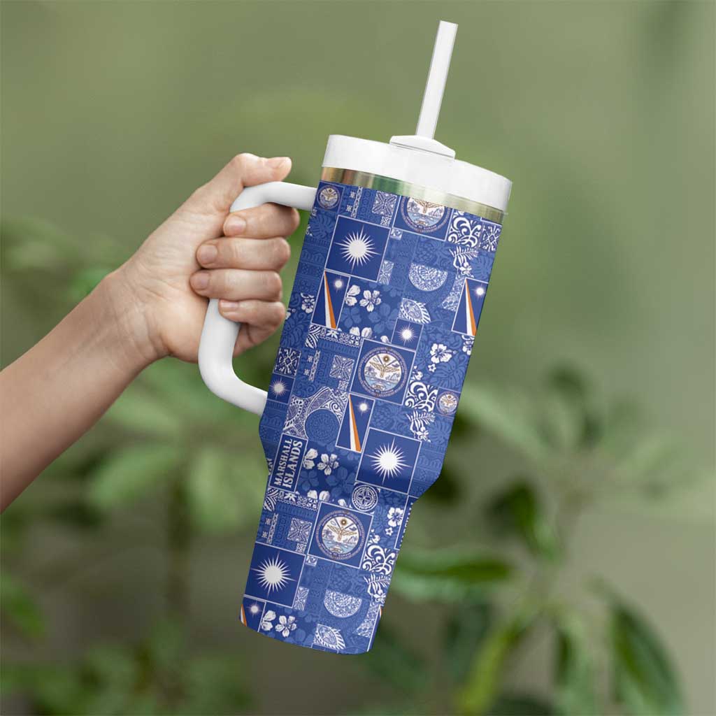Marshall Islands Merry Christmas Tumbler With Handle Pacific Patchwork Xmas Vibes - Polynesian Pride