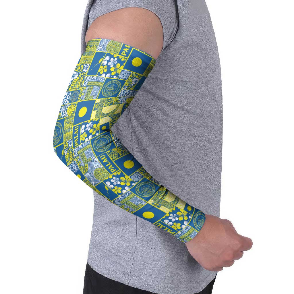 Palau Ungil Kurismas Arm Sleeves Pacific Patchwork Xmas Vibes - Polynesian Pride
