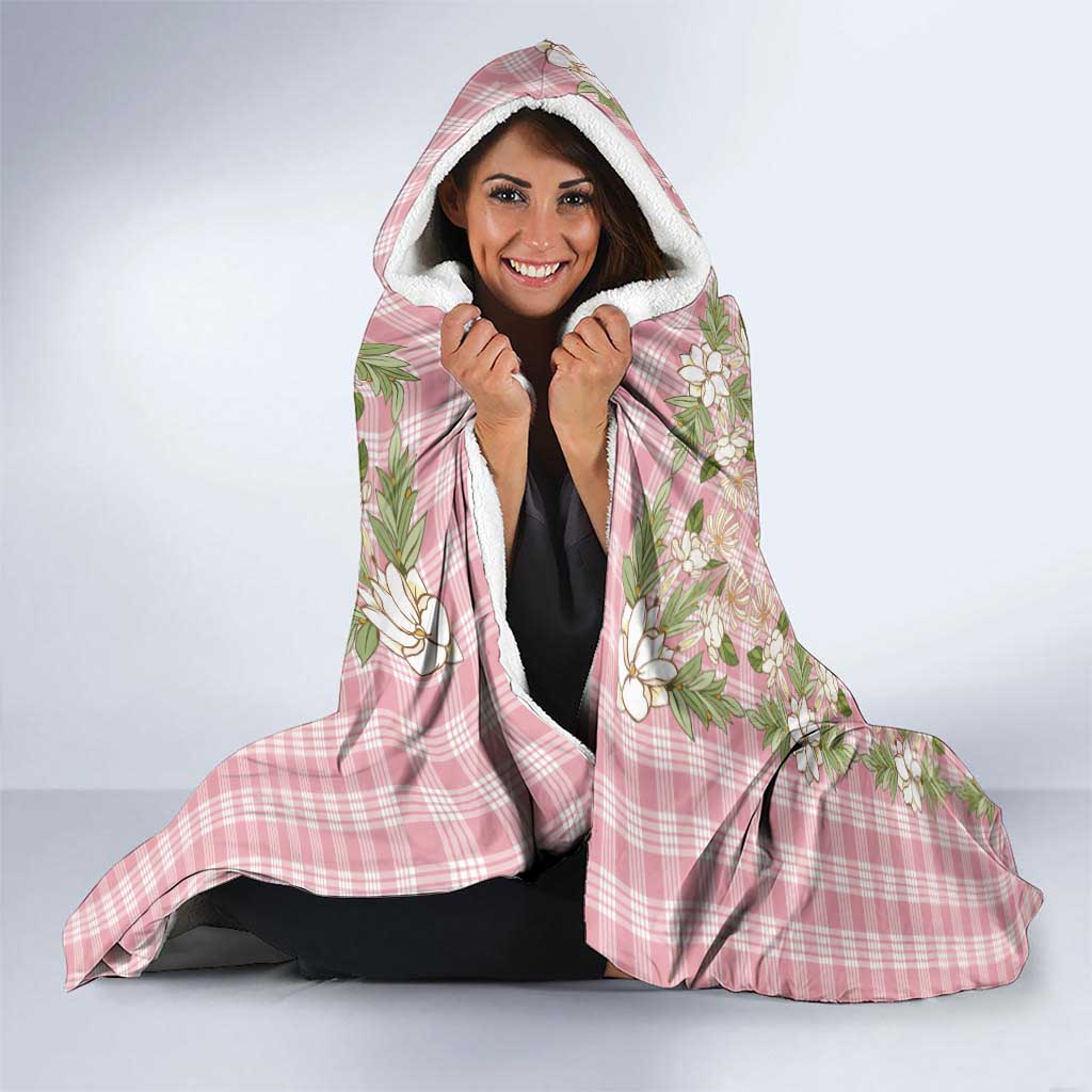 Squares Maile Leaf Hooded Blanket Pink Palaka Hawaiian Quilt Pattern - Polynesian Pride