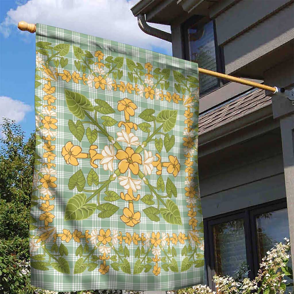 Squares Puakenikeni and Kalo Garden Flag Turquoise Palaka Hawaiian Quilt Pattern - Polynesian Pride