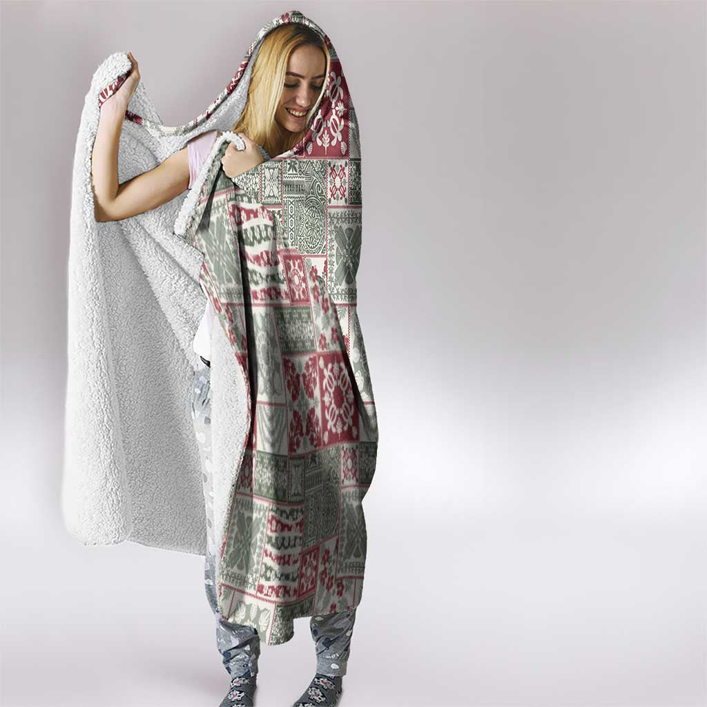 Mele Kalikimaka Hawaii Christmas Hooded Blanket Aloha Spirit with Hawaiian Quilt Pattern - Polynesian Pride