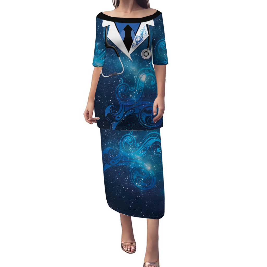 New Zealand Nurses RN Personalised Family Matching Puletasi and Hawaiian Shirt Galaxy Stethoscope Maori Motif LT9 Mom's Dress Galaxy - Polynesian Pride