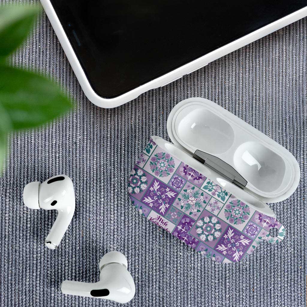 Mele Kalikimaka Hawaii Christmas AirPods Case Poni Seamless Floral Motif - Polynesian Pride