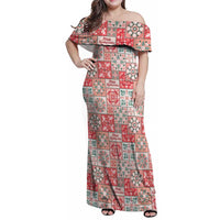 Mele Kalikimaka Hawaii Christmas Family Matching Off Shoulder Maxi Dress and Hawaiian Shirt Ulaula Seamless Floral Motif LT9 Mom's Dress Red - Polynesian Pride